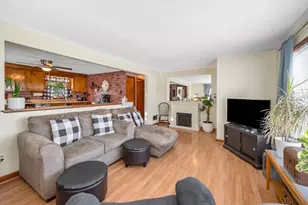 41 Alma St, Lowell, MA 01854 - Photo 8