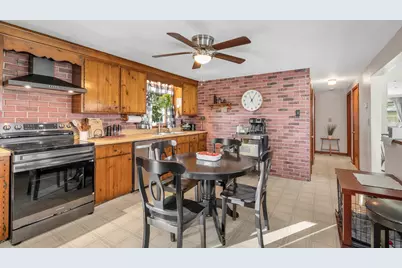 41 Alma Street, Lowell, MA 01854 - Photo 2