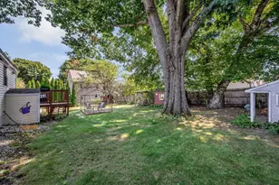41 Alma St, Lowell, MA 01854 - Photo 28
