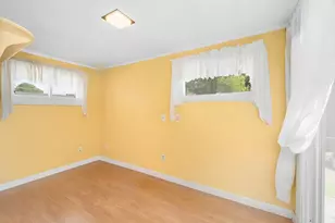 41 Alma St, Lowell, MA 01854 - Photo 16