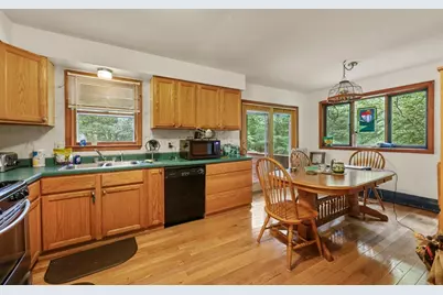 225 Brown St, Pittsfield, MA 01201 - Photo 14