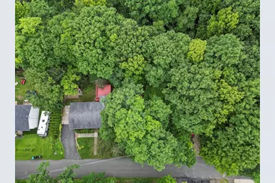 225 Brown St, Pittsfield, MA 01201 - Photo 8
