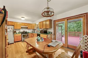 225 Brown St, Pittsfield, MA 01201 - Photo 18
