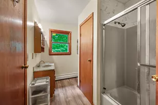 225 Brown St, Pittsfield, MA 01201 - Photo 24