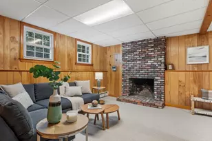 156 Mill St, Burlington, MA 01803 - Photo 32