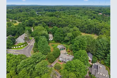 1327 South St, Needham, MA 02492 - Photo 4