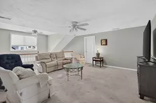 1 Tanglewood Park Dr, Haverhill, MA 01830 - Photo 24
