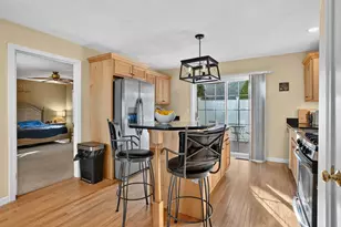 1 Tanglewood Park Dr, Haverhill, MA 01830 - Photo 10