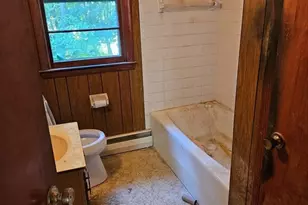 37 Academy St, Chicopee, MA 01013 - Photo 6
