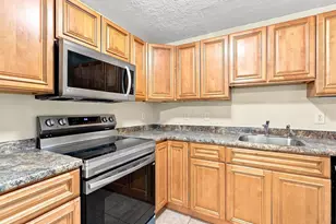 80 Stanton St, Worcester, MA 01605 - Photo 8