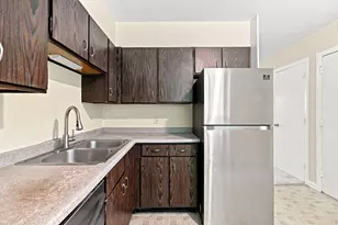 121 Bailey St, Worcester, MA 01602 - Photo 4