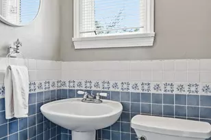 89 Abbott St, Springfield, MA 01118 - Photo 12