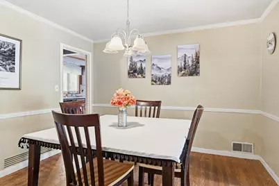 89 Abbott St, Springfield, MA 01118 - Photo 10