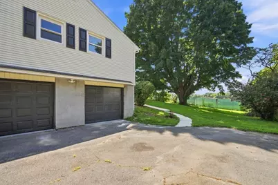 218 Maple St, East Longmeadow, MA 01028 - Photo 2