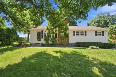 218 Maple St, East Longmeadow, MA 01028 - Photo 4