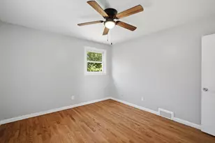 218 Maple St, East Longmeadow, MA 01028 - Photo 24