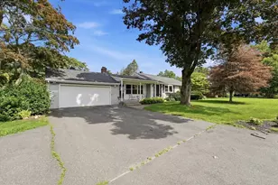 193 Meadow St, Agawam, MA 01001 - Photo 2
