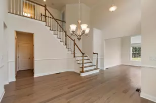2 Phoebe St, Methuen, MA 01844 - Photo 6