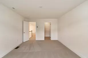 2 Phoebe St, Methuen, MA 01844 - Photo 30