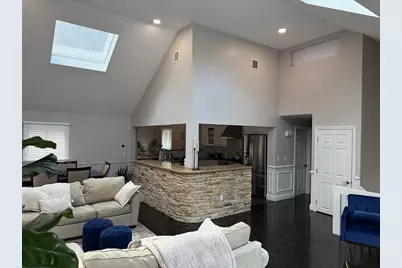 2 Temple St, Framingham, MA 01702 - Photo 12