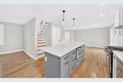 16 Neillian Way #16, Bedford, MA 01730 - Photo 6