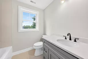 16 Neillian Way, Bedford, MA 01730 - Photo 12