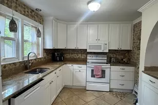 128 Groton Rd, Chelmsford, MA 01863 - Photo 4