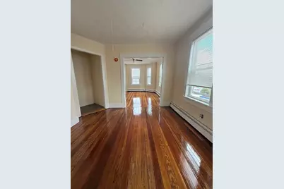 49 Camden St, Lynn, MA 01905 - Photo 2