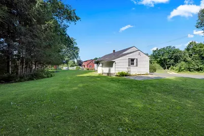 127 Springfield St, Palmer, MA 01069 - Photo 24