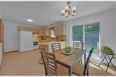 127 Springfield St, Palmer, MA 01069 - Photo 8