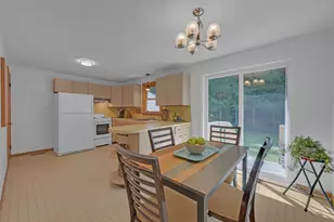 127 Springfield St, Palmer, MA 01069 - Photo 8