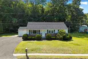 127 Springfield St, Palmer, MA 01069 - Photo 1