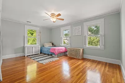 24 Holland St, Needham, MA 02492 - Photo 20