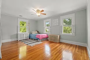 24 Holland St, Needham, MA 02492 - Photo 20