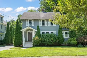 24 Holland St, Needham, MA 02492 - Photo 2