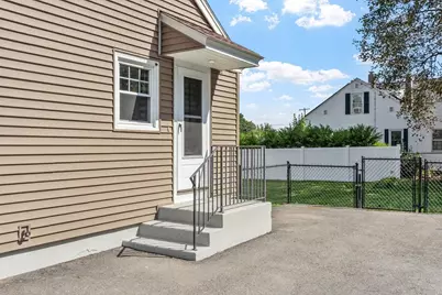 4 Maverick St, Fitchburg, MA 01420 - Photo 6