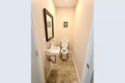 246 Montcalm St #U:C, Chicopee, MA 01020 - Photo 10