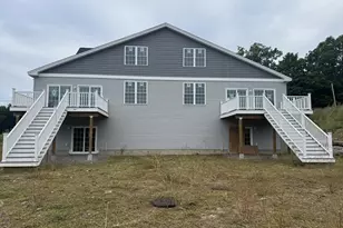 13 Pond St, Lunenburg, MA 01462 - Photo 2