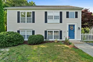 296 Raymond Rd, Plymouth, MA 02060 - Photo 2