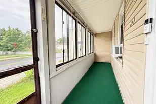 145-147 Hancock St, Springfield, MA 01109 - Photo 4