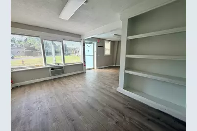 246 Montcalm Street #C, Chicopee, MA 01020 - Photo 4
