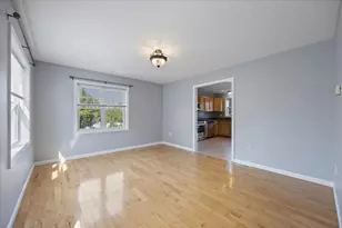 122 Locust St, Haverhill, MA 01830 - Photo 10