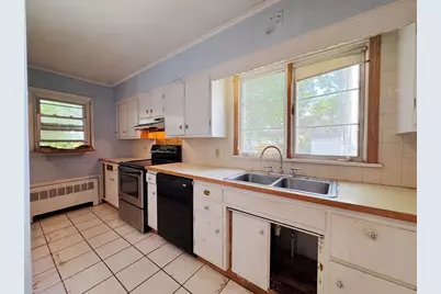 30 First St, Taunton, MA 02780 - Photo 4