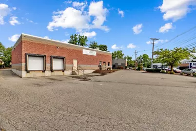 11 Commercial St #11, Medford, MA 02155 - Photo 2