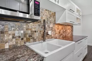 20 Walden Dr, Natick, MA 01760 - Photo 4