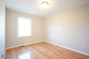 18 Healey St, Springfield, MA 01151 - Photo 12