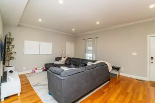189 Shirley St, Winthrop, MA 02152 - Photo 4