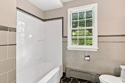 92 Oak Hollow Rd, Springfield, MA 01128 - Photo 20