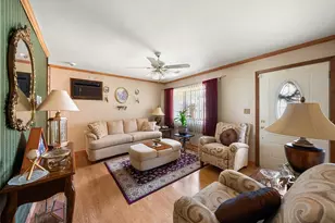 136 Laurie Ln, Lowell, MA 01854 - Photo 16