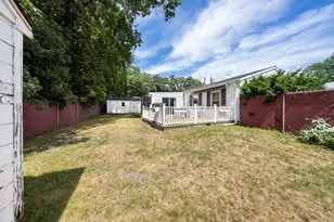 136 Laurie Ln, Lowell, MA 01854 - Photo 6